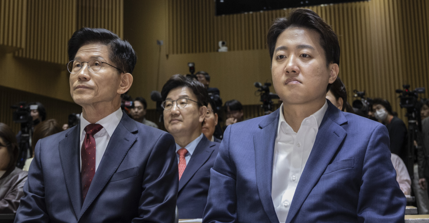 지지율 반등 위한 특단의 대책…‘이준석과 단일화’