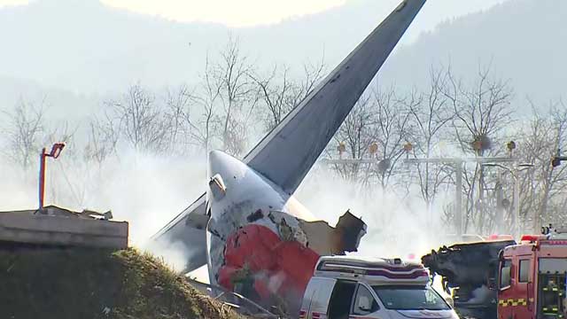 [속보] 소방청 “무안항공 항공기 사고 85명 사망·2명 구조”