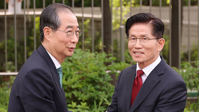 [속보] 김문수-한덕수 캠프 ‘단일화 실무협상’ 결렬<br>…‘여론조사 역선택 방지’ 이견