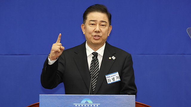 [속보] 더불어민주당 새 원내대표에 3선 김병기 의원 당선