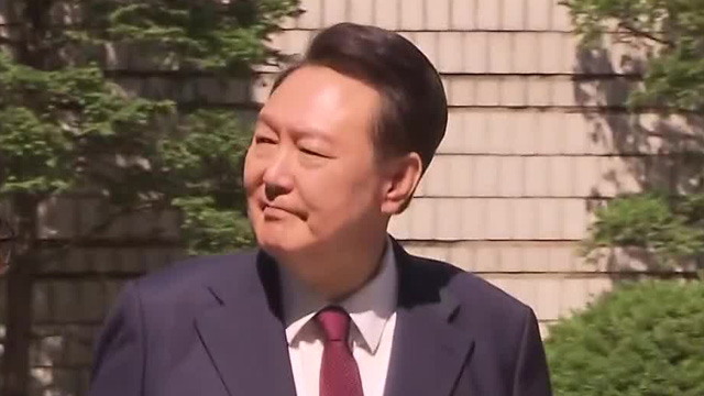 내란 특검, ‘윤석열 재판’ 첫 참여…김용현 구속 갈림길
