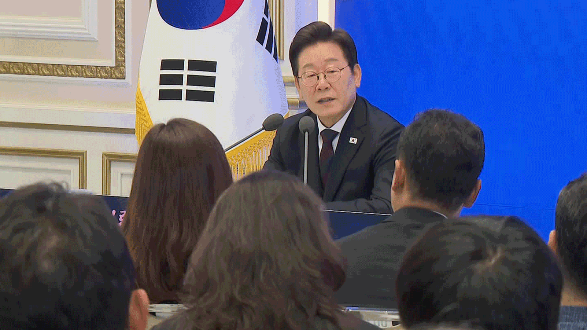 “대출규제 맛보기 불과…부동산 대책 더 많아”