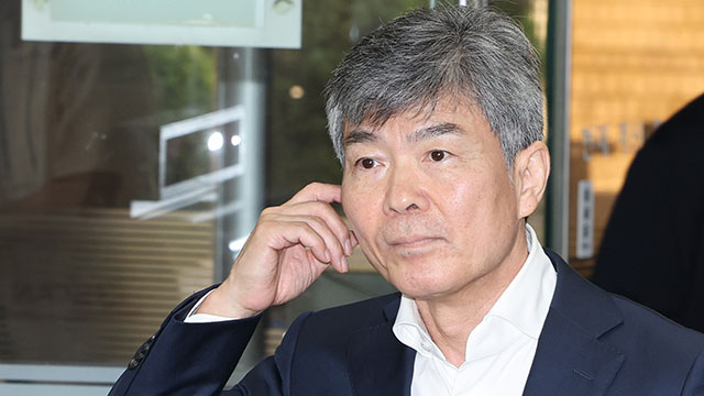 [속보] 법원, ‘김건희 여사 최측근’ 이종호 전 대표 <br>구속영장 발부