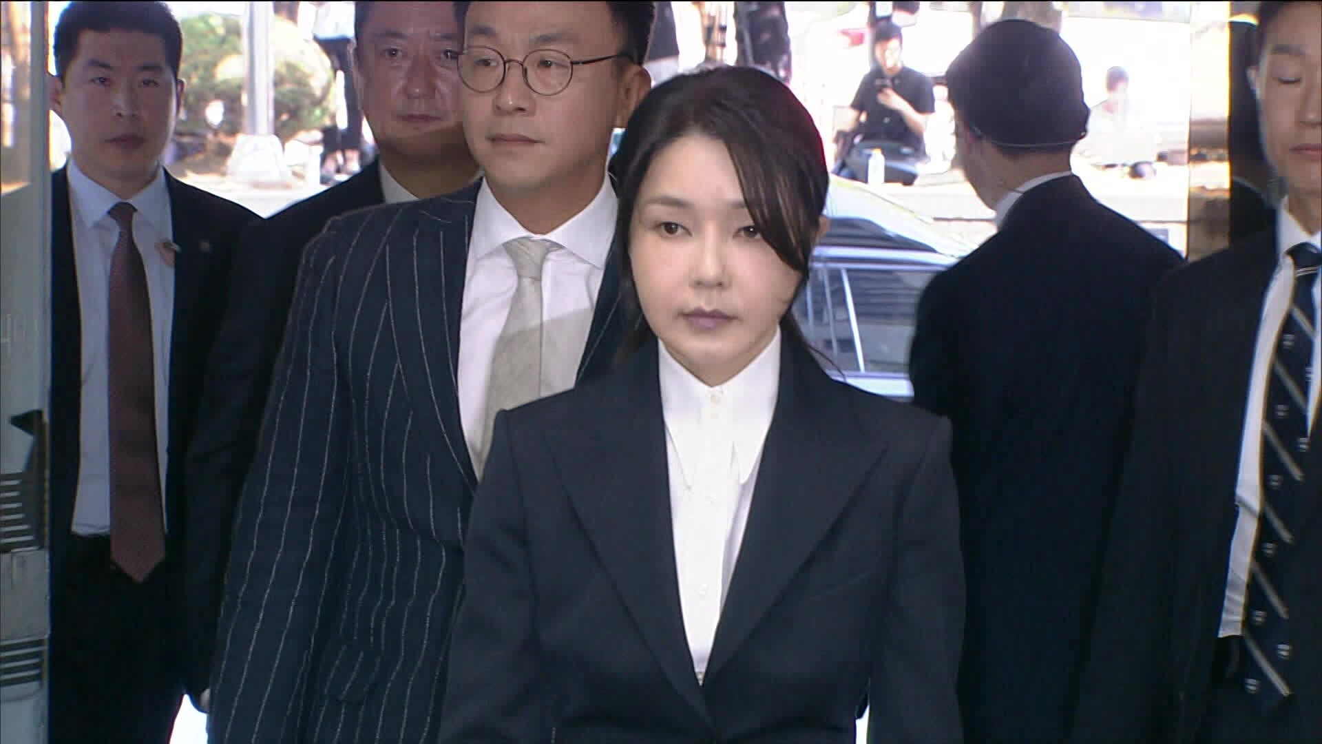 김건희특검, 김건희 여사·집사·건진법사 내일 한자리 소환