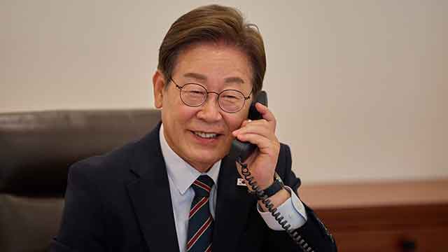 이 대통령, 말레이시아 총리와 <br>통화…“호혜적 실질 협력 확대”