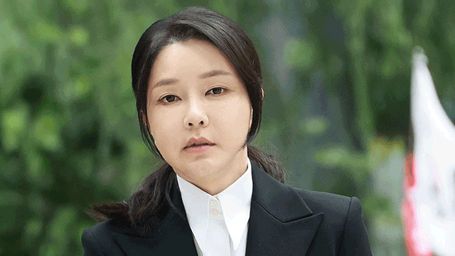 [속보] ‘특검 출석’ 김건희 여사 “조사 잘 받을 것”