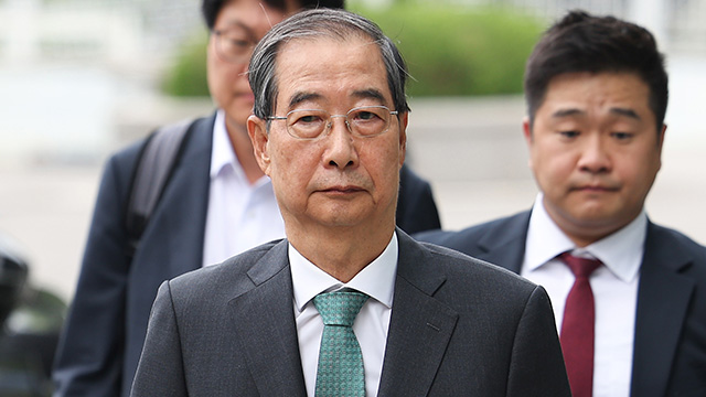 [속보] ‘계엄방조·사후문건’ 한덕수 재소환…취재진 질문에 ‘묵묵부답’